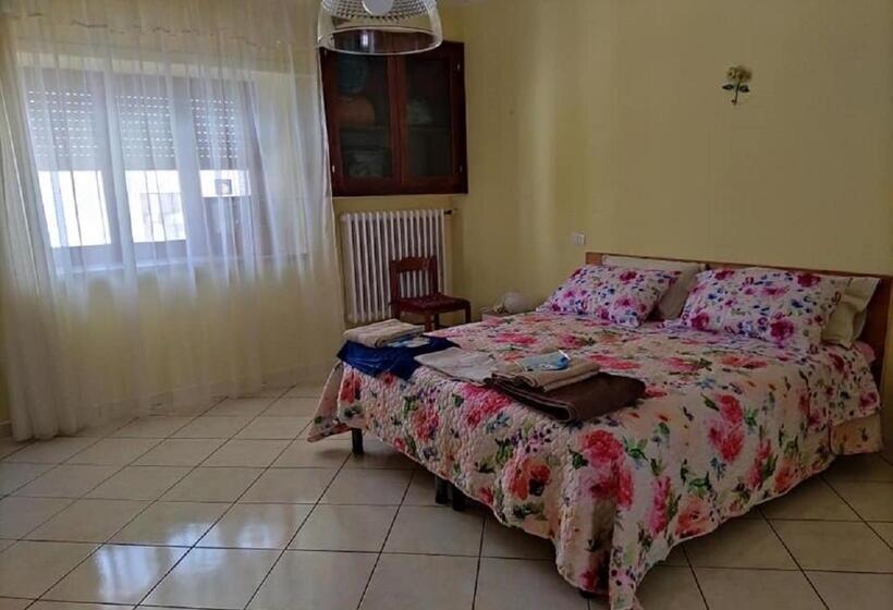 Трехместный Номер Стандарт Совместная Ванная, Bed And Breakfast La Campanula