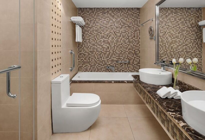 Полулюкс, Crowne Plaza Riyadh Al Waha, An Ihg