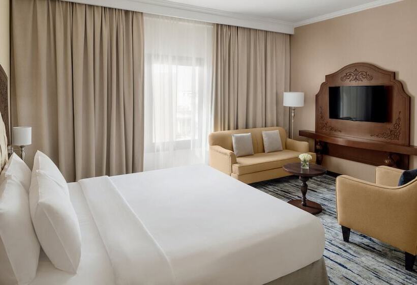 Полулюкс, Crowne Plaza Riyadh Al Waha, An Ihg