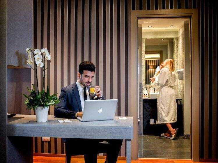 Четырехместный Номер Ejecutiva, Callistos Hotel & Spa