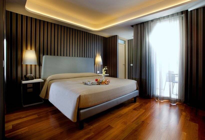 Четырехместный Номер Ejecutiva, Callistos Hotel & Spa