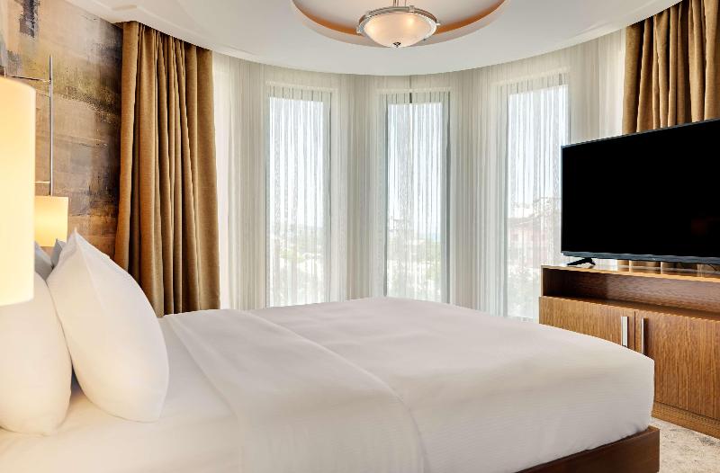 标准间带湖景, Doubletree By Hilton Hotel Van