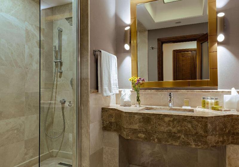 套房, Doubletree By Hilton Hotel Van