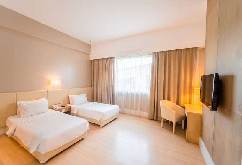 Номер Superior, Grand Jatra Hotel Balikpapan
