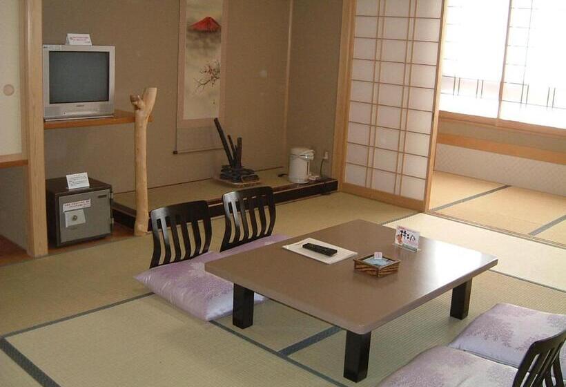 패밀리 룸, Yuttarinosato Inaka