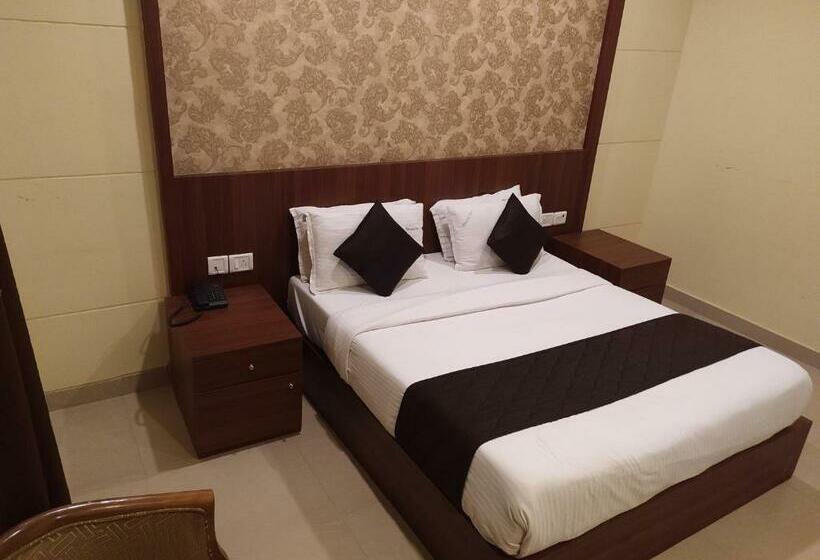 Номер Deluxe, Parkwayinn