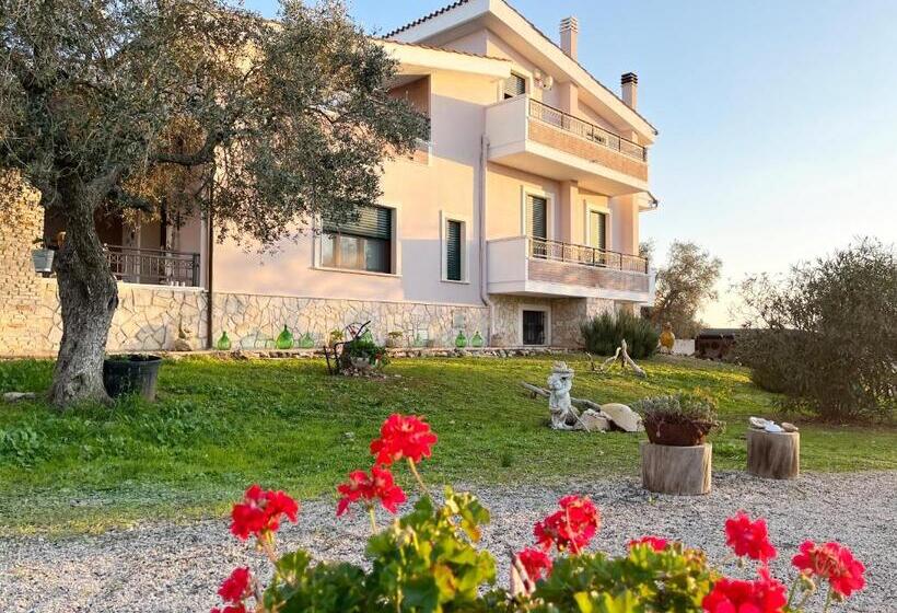 Четырехместный Номер Стандарт, Villa Mariella