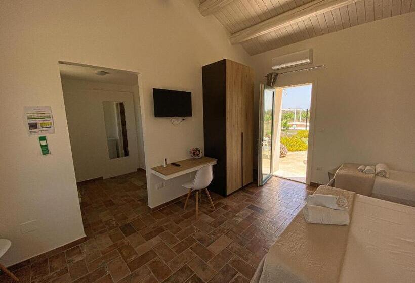 غرفة قياسية رباعية مطلة على الحديقة, Podere Carafa