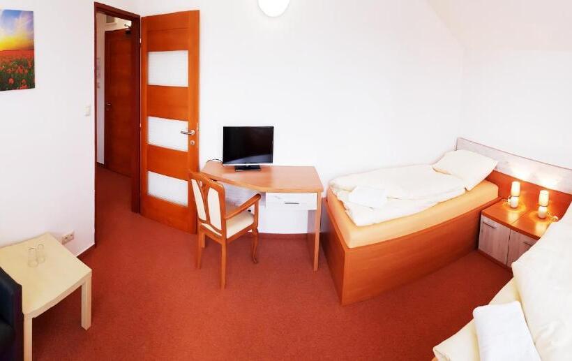 Номер Стандарт, Agrohotel Tri Brezy