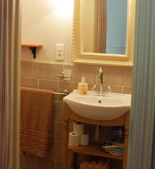 Стандартный Номер Кровать Кинг, Le Logis Du Pressoir Chambre D Hotes Bed & Breakfast In Beautiful 18th Century Estate In The Heart O