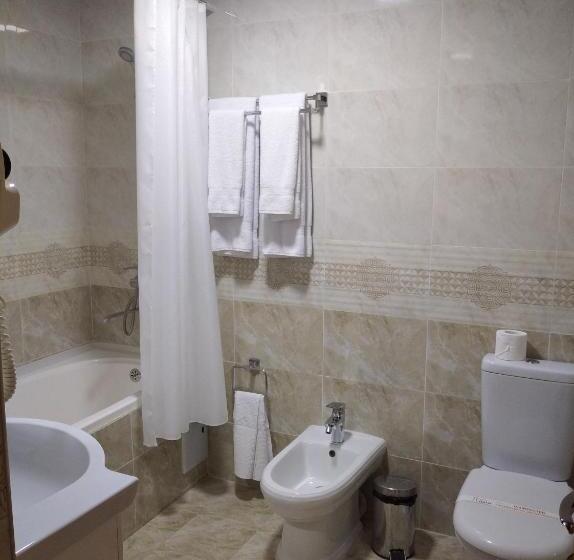 اتاق لوکس یک تخته, Asia Hotel Fergana