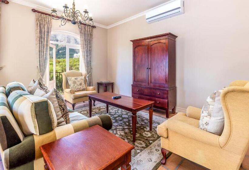 Вилла 1 Спальня, L Ermitage   Franschhoek Chateau & Villas