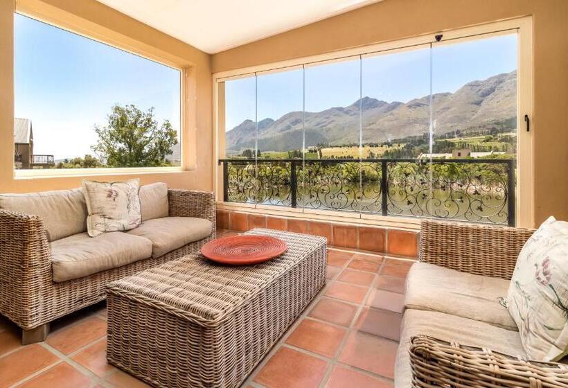 Вилла 2 Спальни, L Ermitage   Franschhoek Chateau & Villas