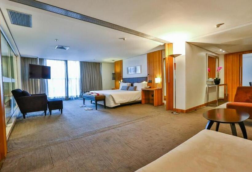 Suit Deluxe, Oft Alfre Hotels   Goiânia