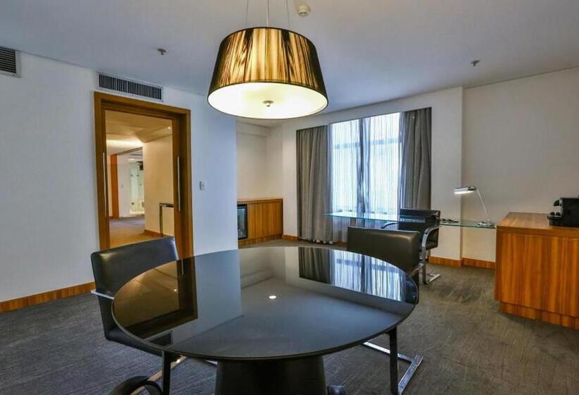 Suit Deluxe, Oft Alfre Hotels   Goiânia