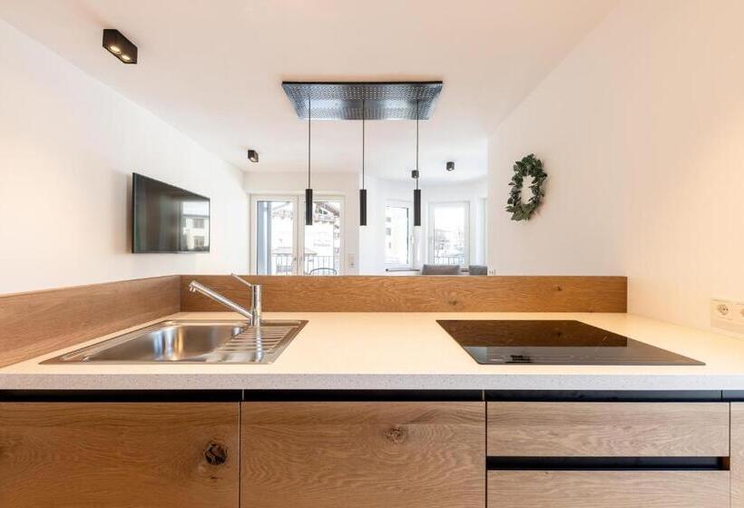 Апартаменты 1 Спальня с Видом, Max Mountain Apartments