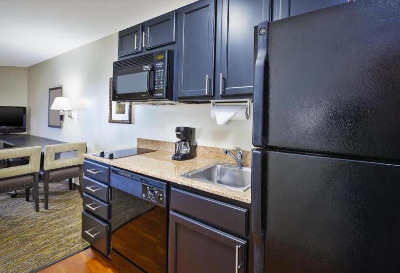 Студия Deluxe, Candlewood Suites Indianapolis Airport, An Ihg