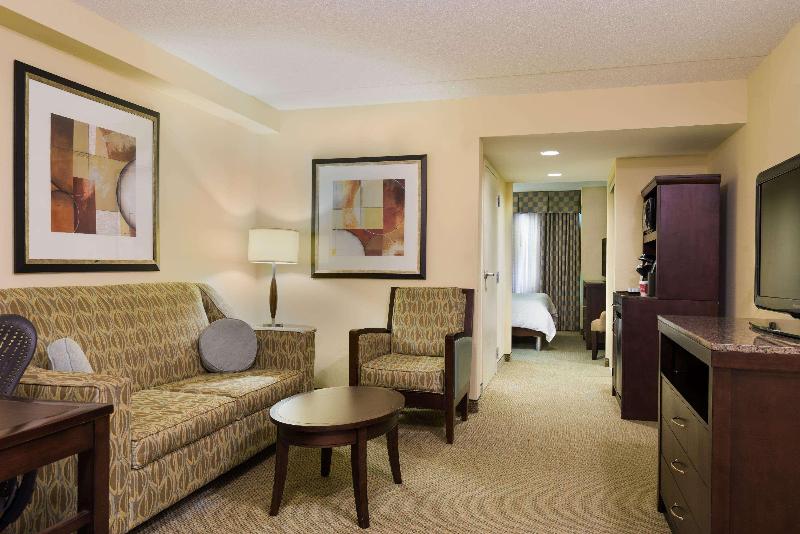 Люкс Кровать Кинг, Hilton Garden Inn Waldorf