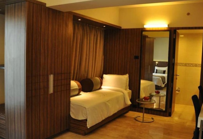 Номер Deluxe, Residency Sarovar Portico