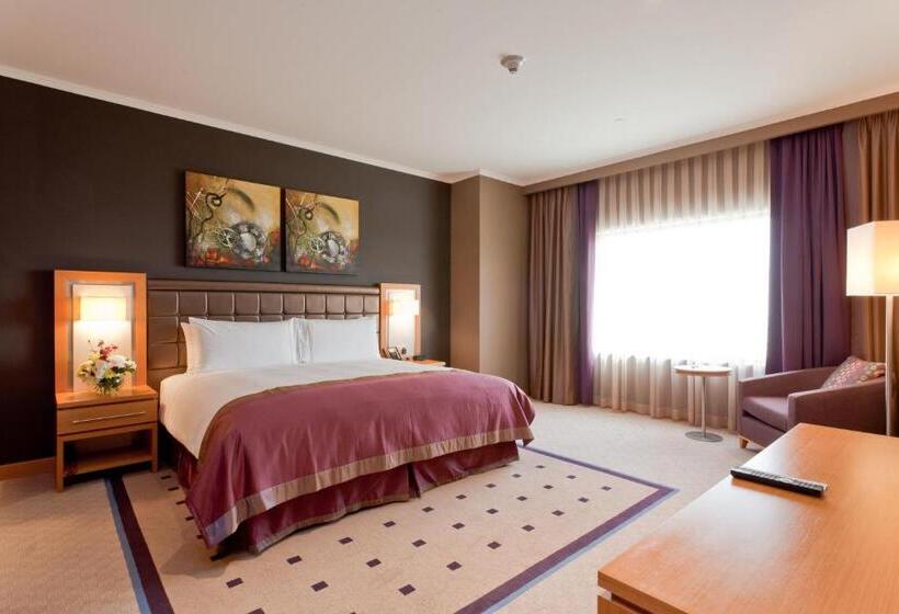 اتاق لوکس با تخت بزرگ, Divan Erbil