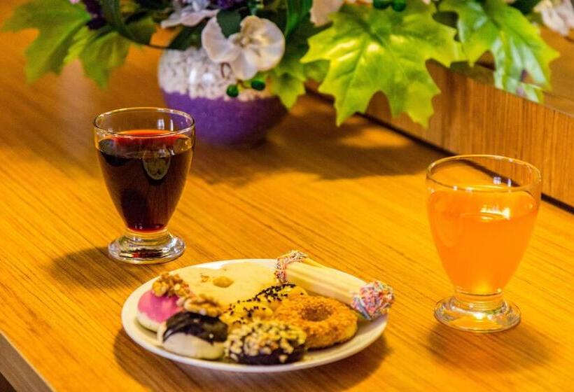 スタンダードトリプルルーム, Grand Rosa