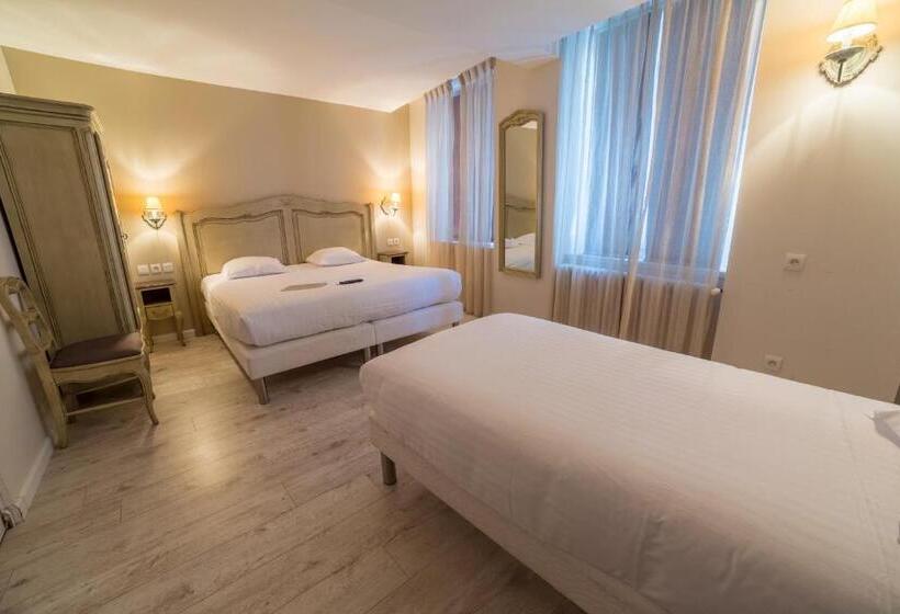Номер Стандарт Трехместный, The Originals Boutique, Hôtel Les Poèmes De Chartres