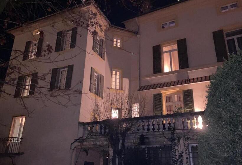 Стандартный Номер Кровать Кинг, La Tour Yveline