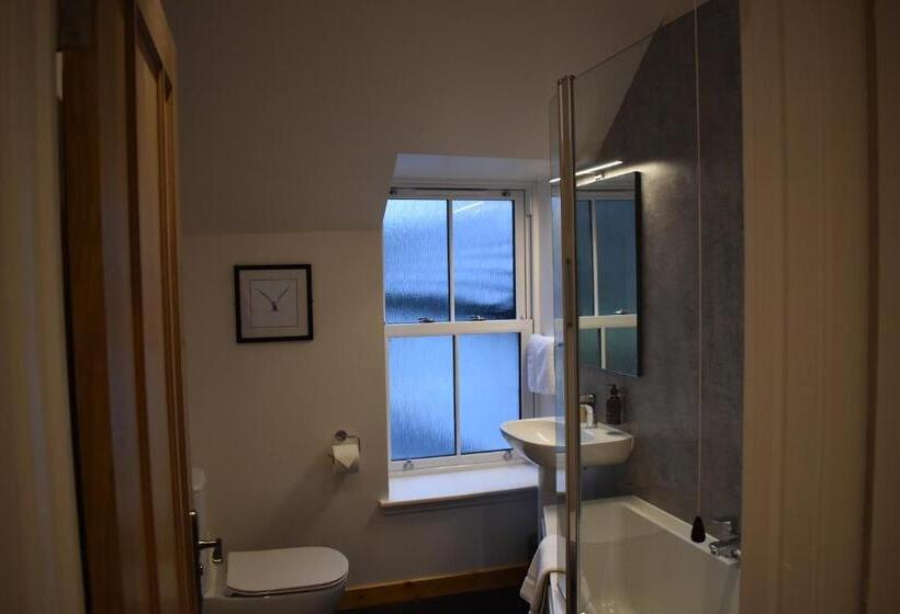 Standard room with outdoor bath, Orchy Bank House