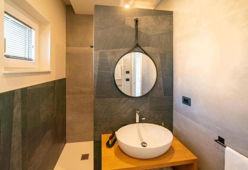Трехместный Президентский, Villa Porrelli Rooms & Spa Suite