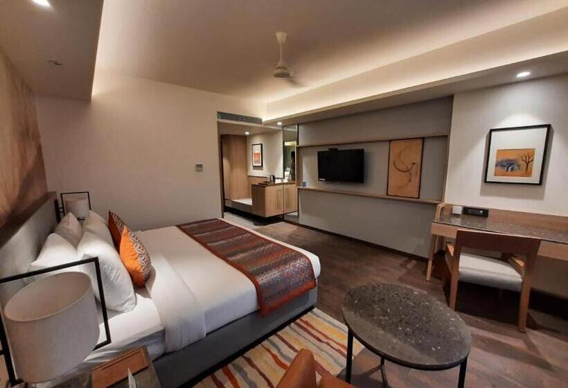 标准间, Grand Sarovar Portico, Latur