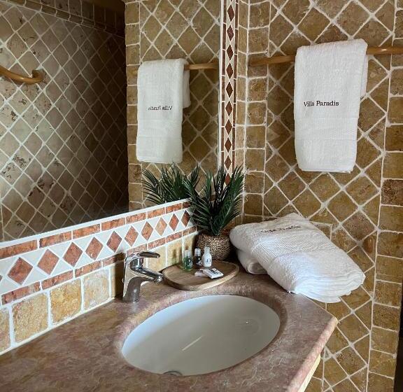 Номер Deluxe Вид на Море, Villa Paradis