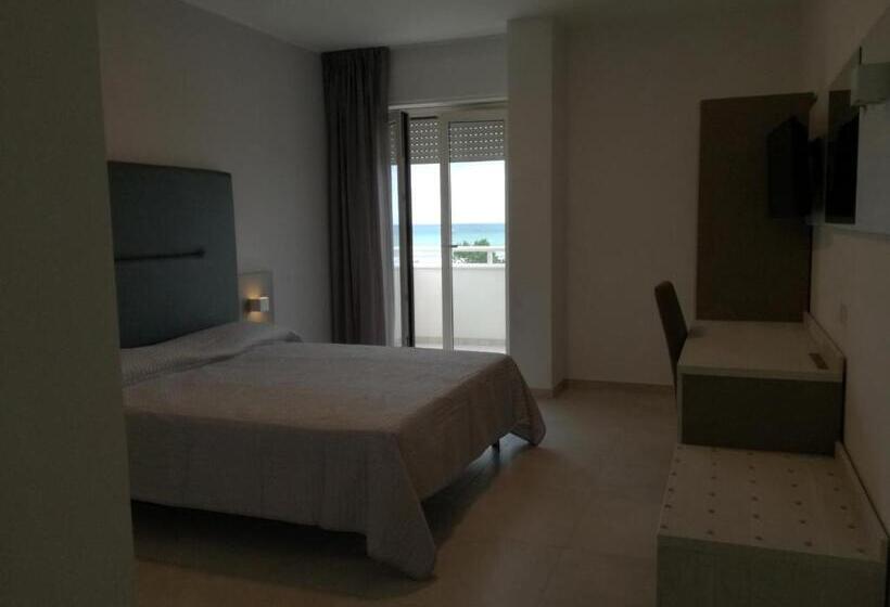 Номер Deluxe Вид на Море, Nuovo Hotel Settibi 20m Dalla Spiaggia