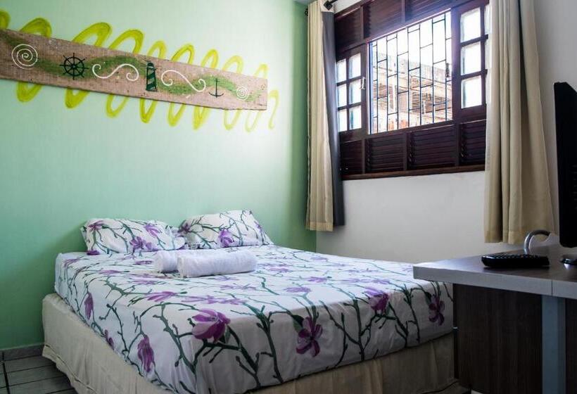 اتاق اکونومی, Blue Hostel