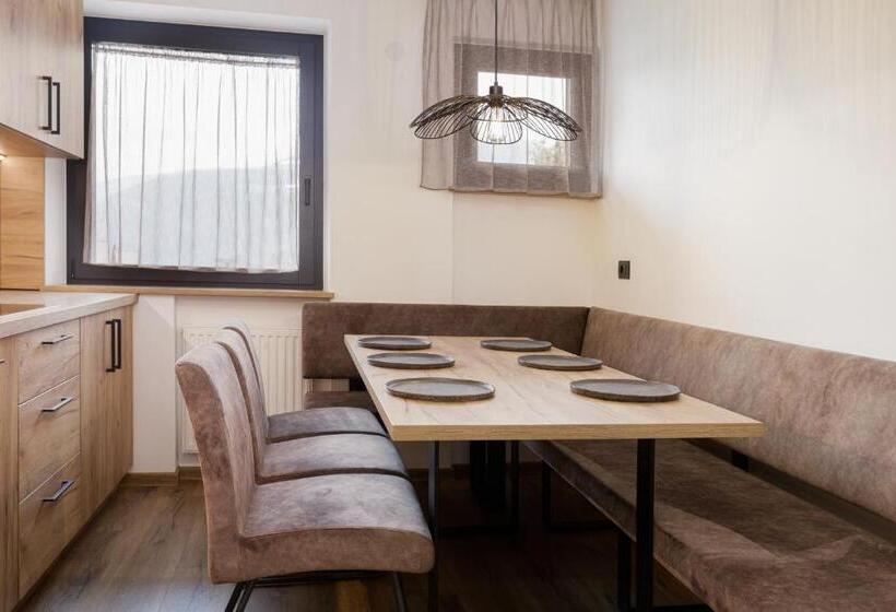 带1个卧室的带阳台的公寓, Family Aparthotel Winklwiese