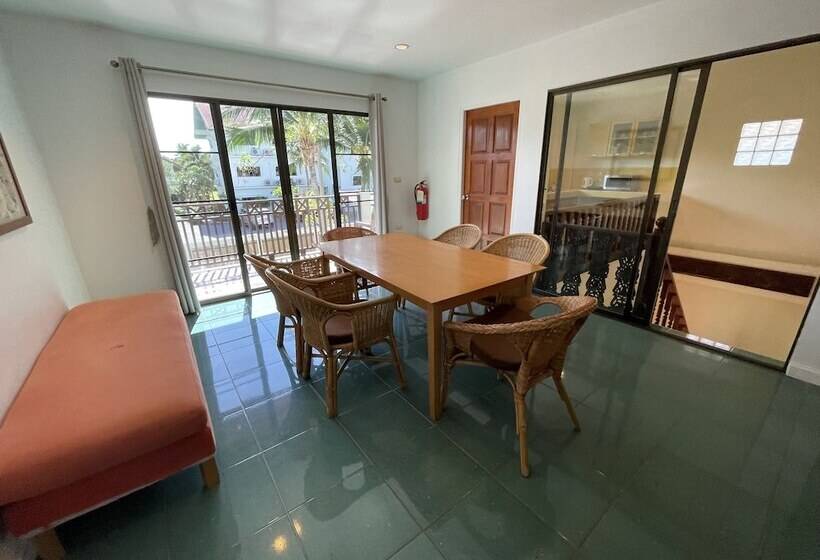 패밀리 스위트, Dolphin Bay Beach Resort