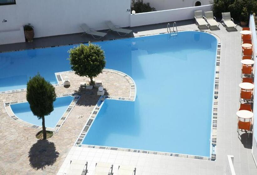 Номер Стандарт Вид на Бассейн, Myrtis Spa