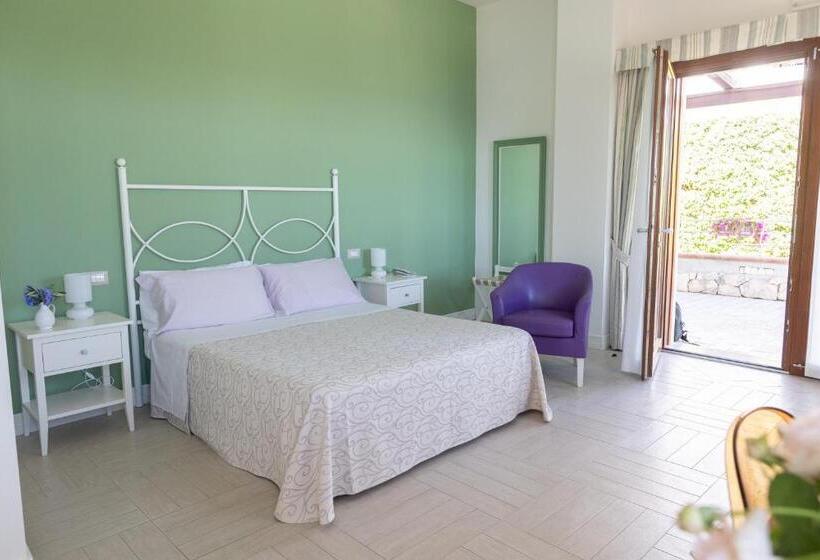 Полулюкс Одноместный с Террасой, Residence Il Porto