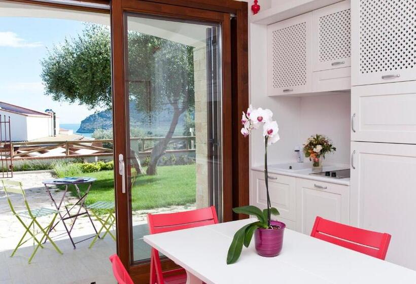 Апартаменты 2 Спальни Вид на Море, Residence Il Porto