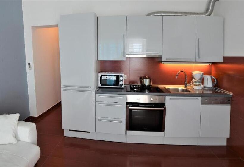 Апартаменты 1 Спальня, Villa Avantgarde