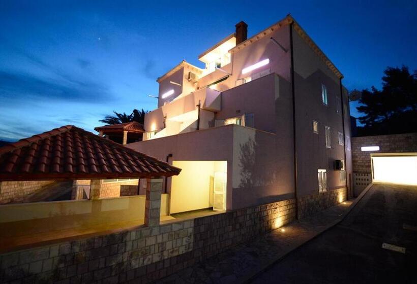 Апартаменты 1 Спальня, Villa Avantgarde
