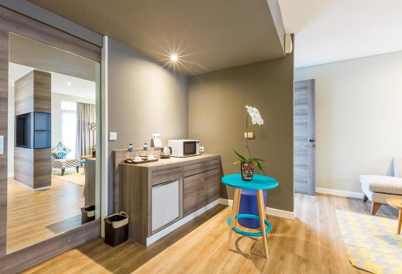 Люкс Кровать Кинг, Wyndham Garden Kuta Beach Bali