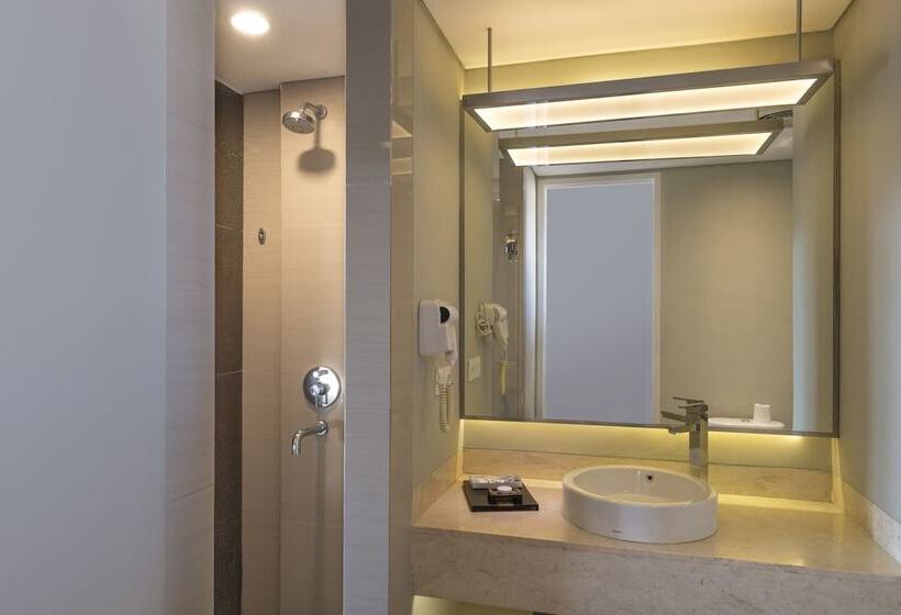 Номер Executive, Wyndham Garden Kuta Beach Bali