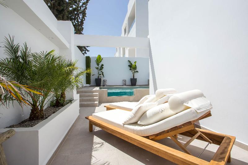 Люкс с Бассейном, Casastavris   Aparts & Pool Suites