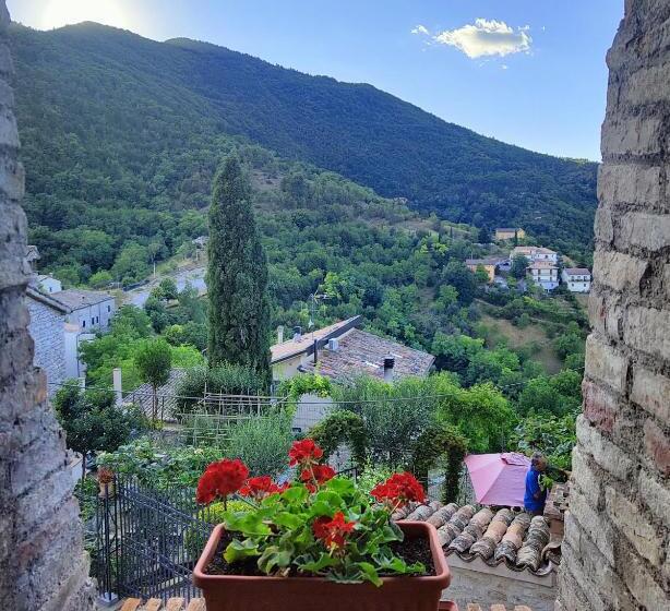 Номер Deluxe, B&b Bivacco Frasassi Climbing & Trail Running House