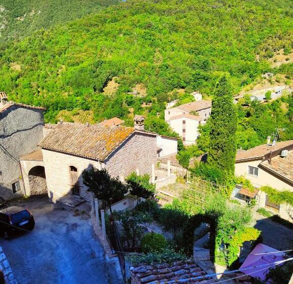 Номер Deluxe, B&b Bivacco Frasassi Climbing & Trail Running House