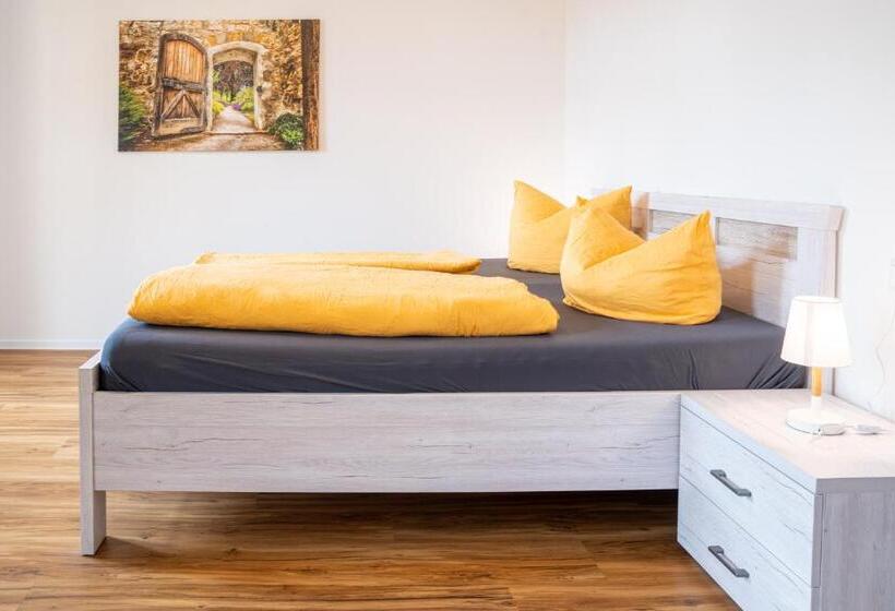 Номер Стандарт, Gwuni B&b