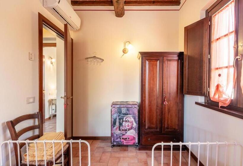 Дом 2 Спальни, Room In Farmhouse   Apartment In Farmhouse Casolare Dei Fiori