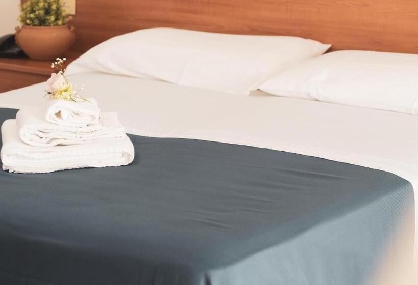 Номер Стандарт, Ananea Tropea Yachting Resort