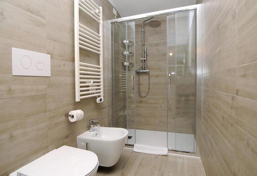 Номер Deluxe Вид на Море Боковой, Marina Palace Hotel 4 Stelle S