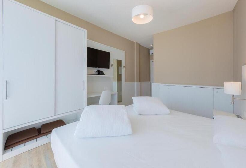 Трехместный Номер Deluxe Вид на Море, Marina Palace Hotel 4 Stelle S